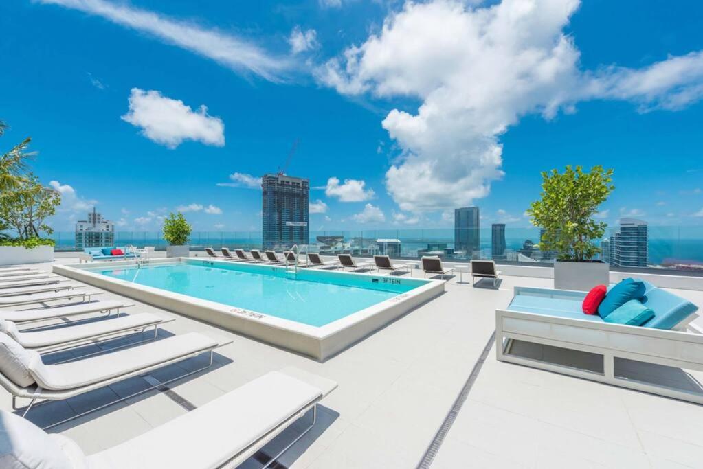 Luxurious Condo In Heart Of Brickell Маямі Екстер'єр фото