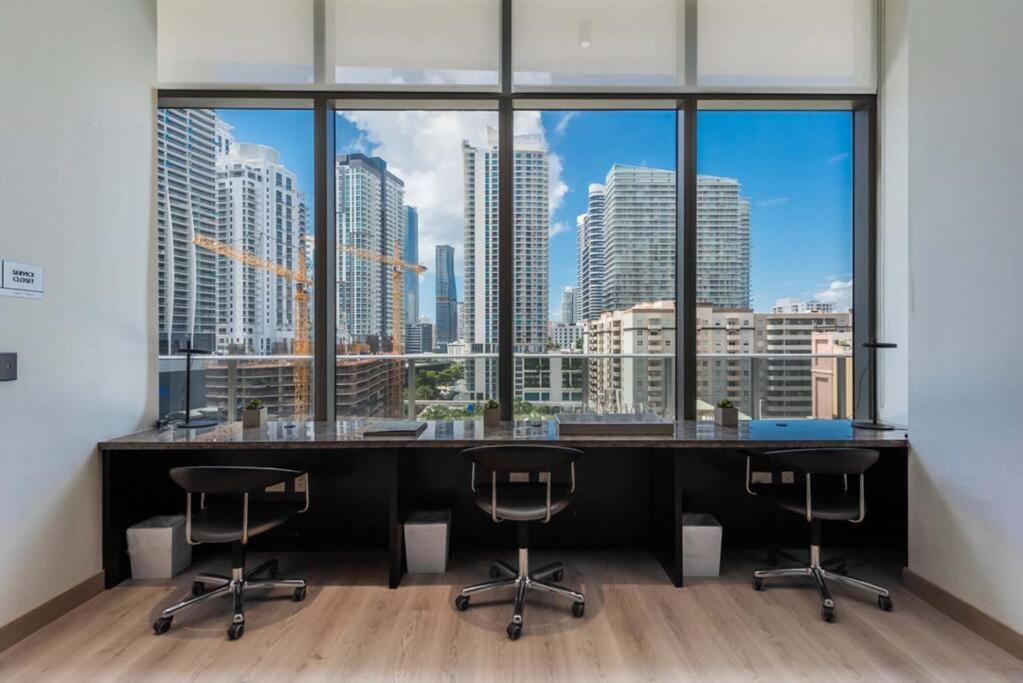 Luxurious Condo In Heart Of Brickell Маямі Екстер'єр фото